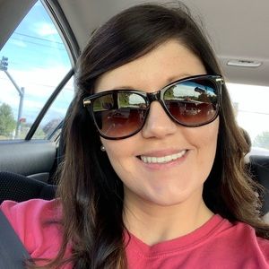 Meet your Posher, Tonya